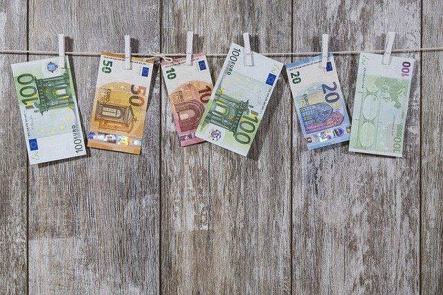 Spanish currency exchange